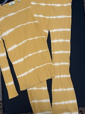 Sandro Mustard & White Ribbed Tie-Dye Knit Two-Piece Set size Large
